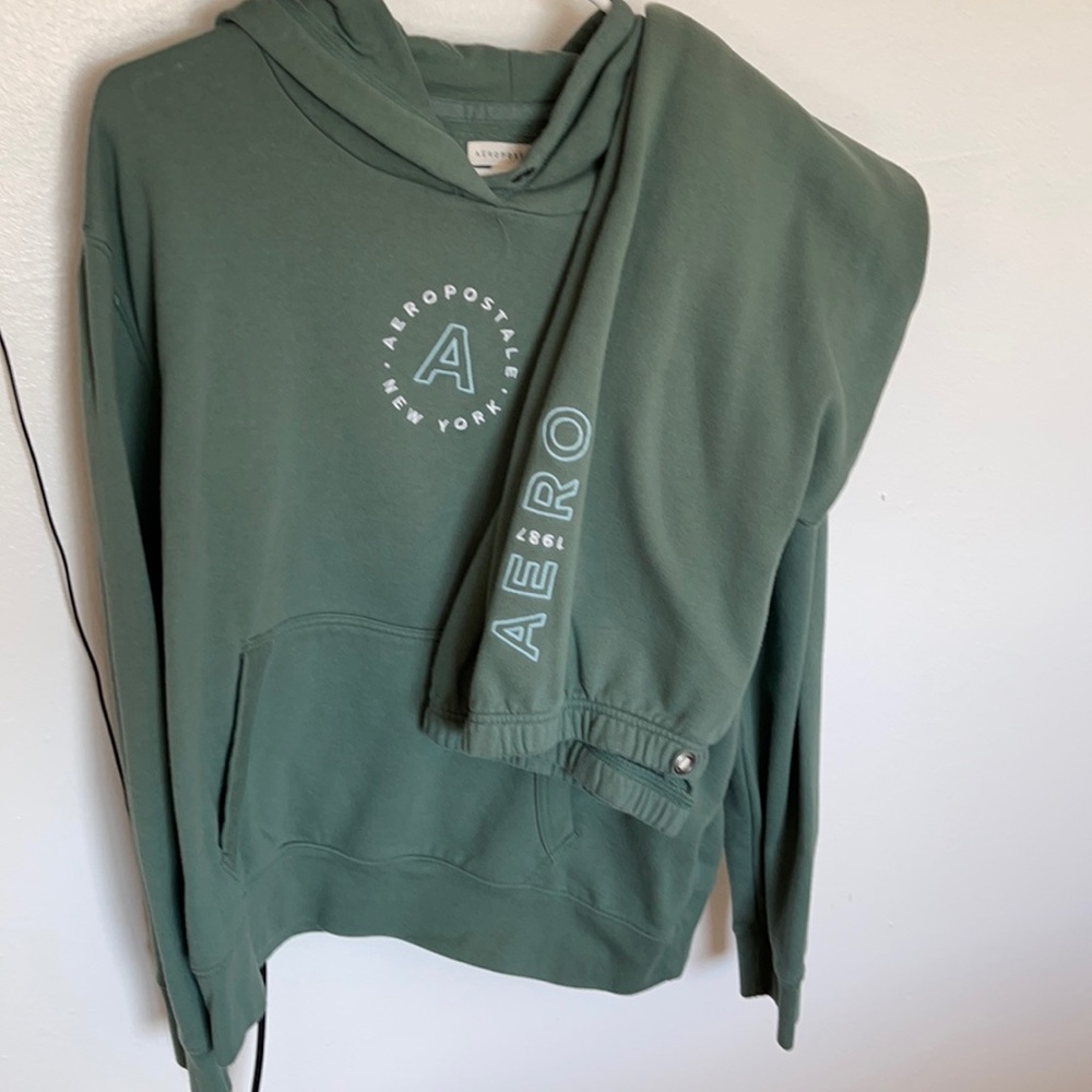 Aeropostale sweatsuit